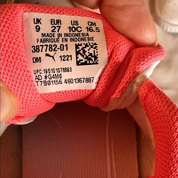 Puma Kids Sneakers in White and Pink - Picture 2 of 7